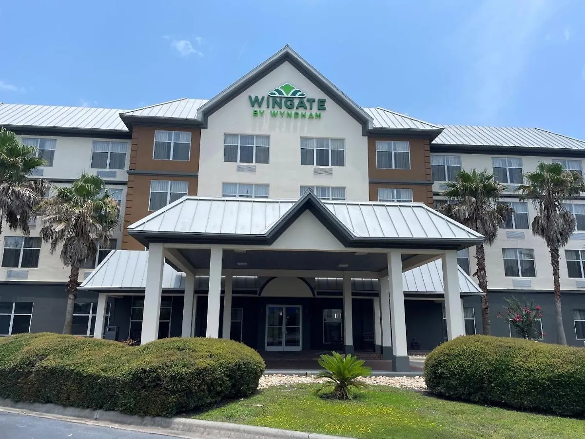 Hotel Wingate By Wyndham Savannah Gateway