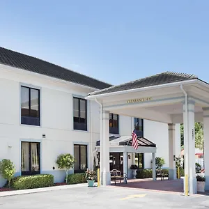Baymont By Wyndham Savannah/garden *** Port Wentworth