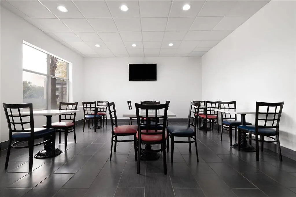 Wingate By Wyndham Savannah Gateway Georgetown USA